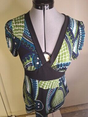 I Z Calif  V-Neck Blue, Green Empire Style Top Size Med
